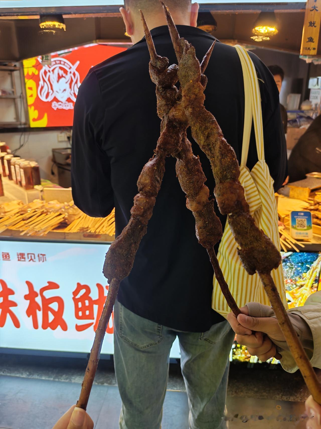 终于知道躺平是什么滋味了：成本很低，也很享受。唯一的前提是——你得有躺平的资本。