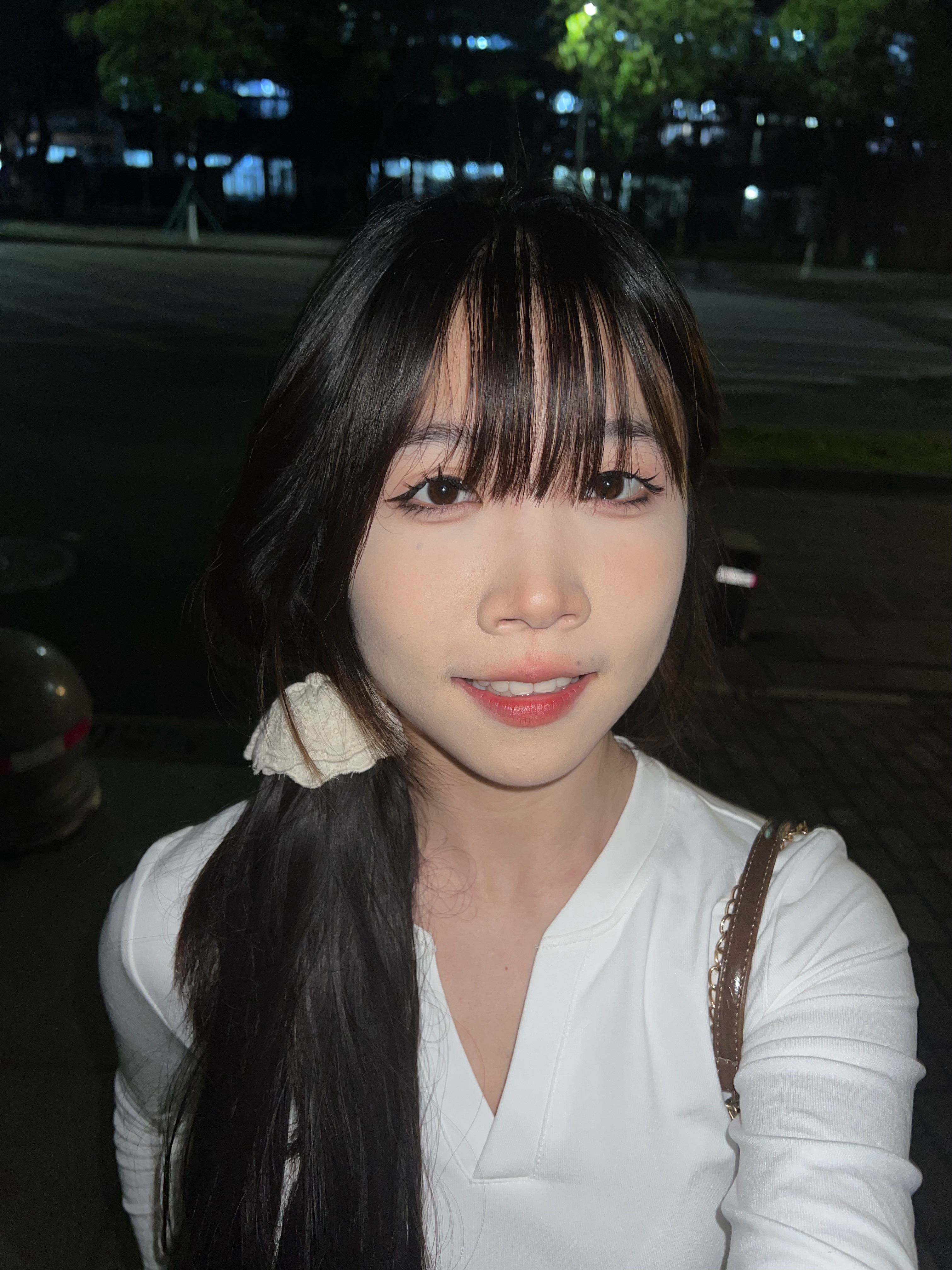 ⚪️  
