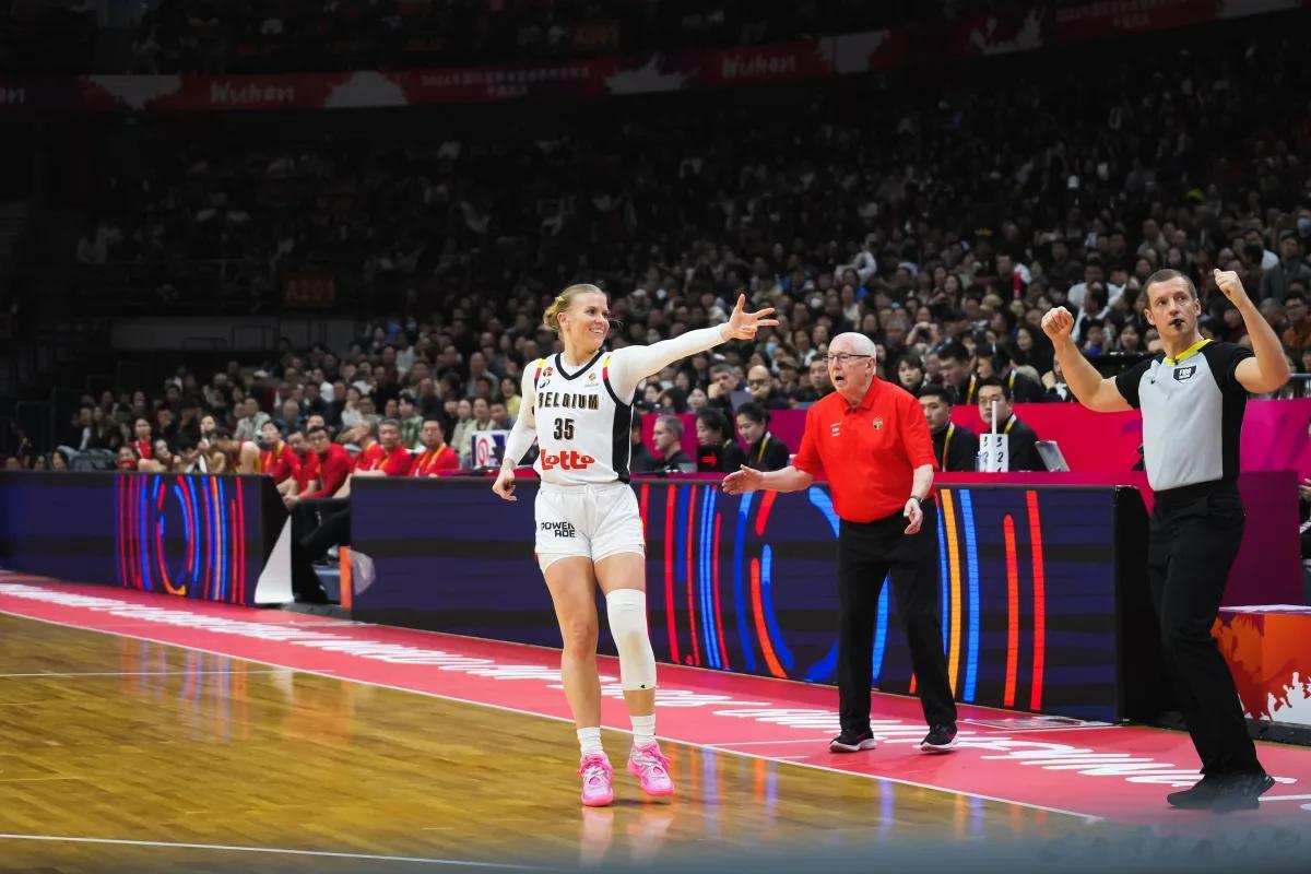 中国女篮不敌比利时女篮  很多人至今还沉浸在中国女篮2022年勇夺世界杯亚军的辉