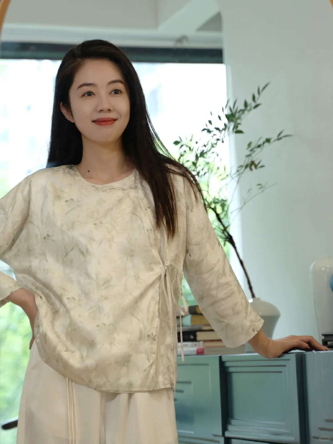 我会读女性主义，但从不愿意加入平权战场。
