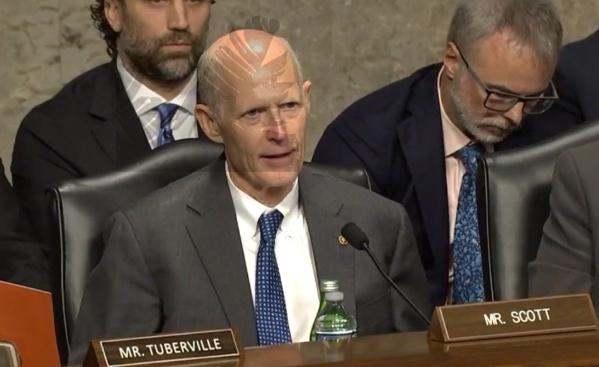 美国议员就这智商？一位佛罗里达州的共和党参议员斯科特竟称：“对付中国最好的方法，