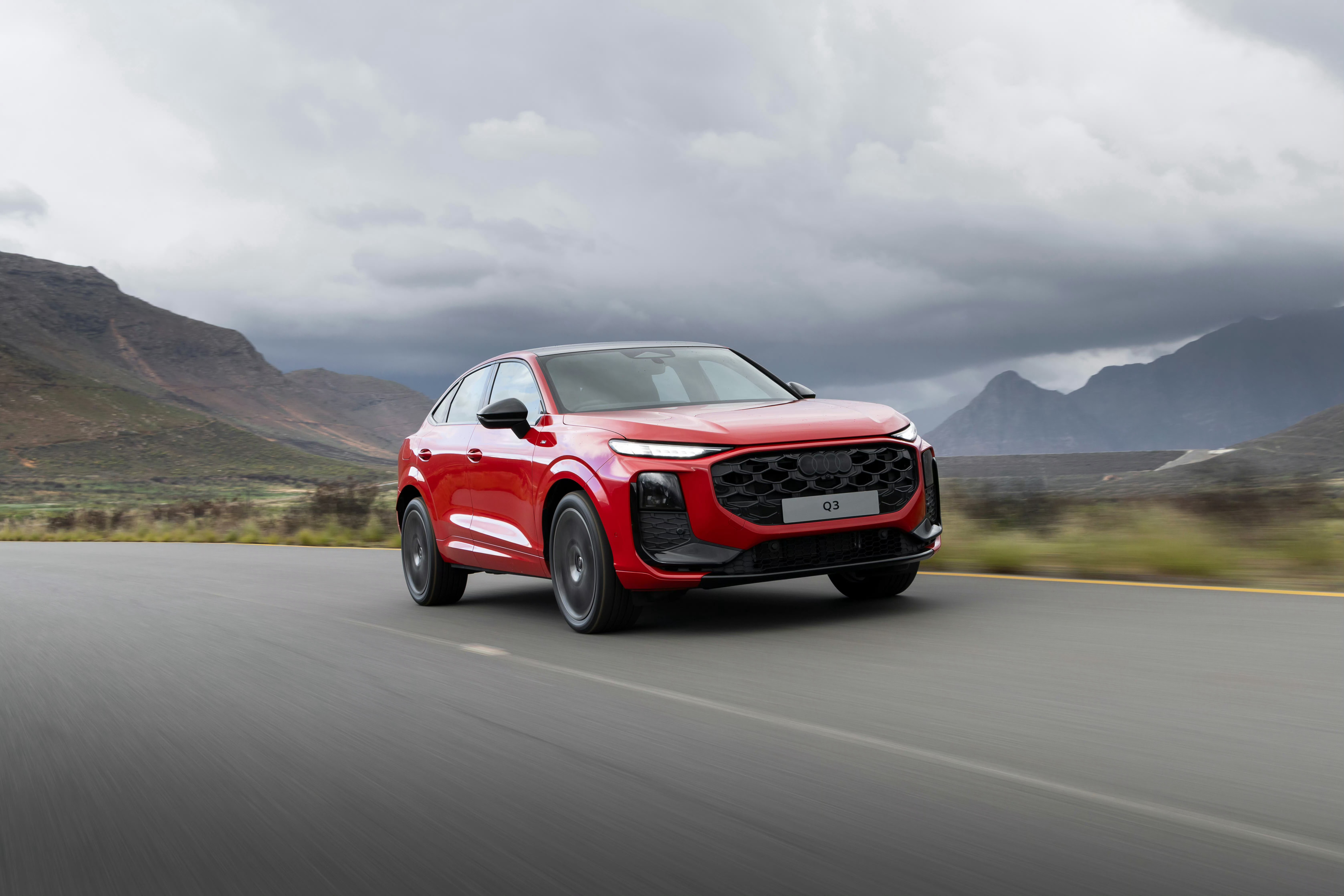 奥迪 Q3 Sportback TFSI S-line