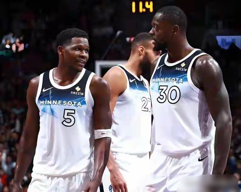 北京时间4月7日，NBA常规赛上演加时盛宴，掘金137-132力克开拓者，这场4