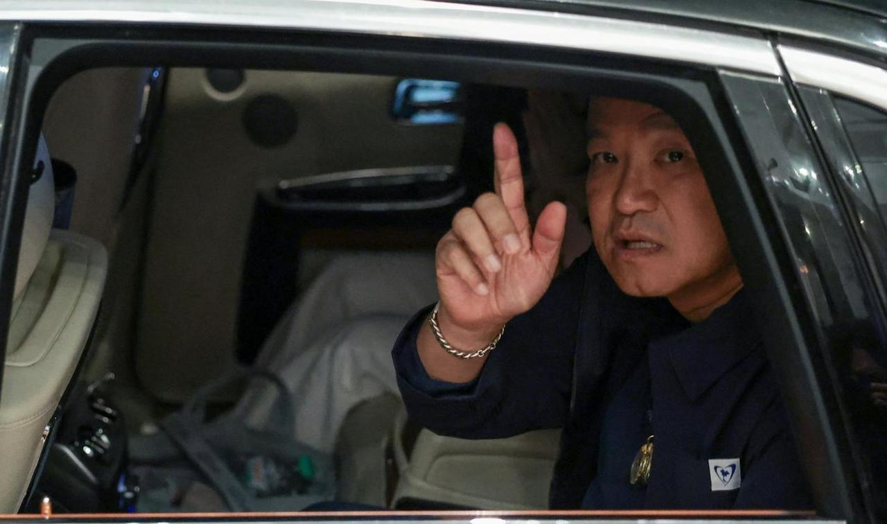 高票当选后，泰国总理高调换车，给中企带货

日前，泰国曼谷国会下议院举行了总理选