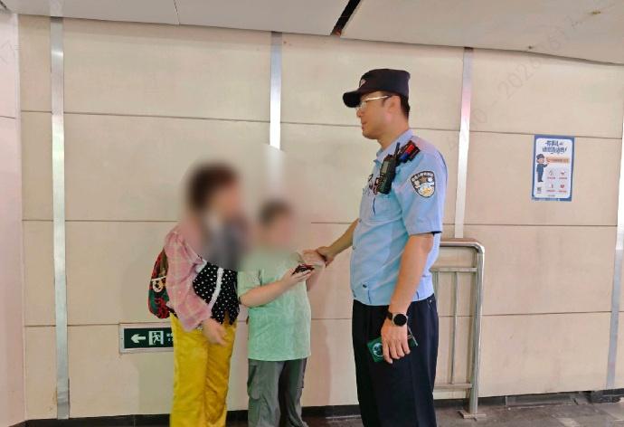 共筑首善北京 【群众求助孩子走失  民辅警合力15分钟快速找回】6月13日12点