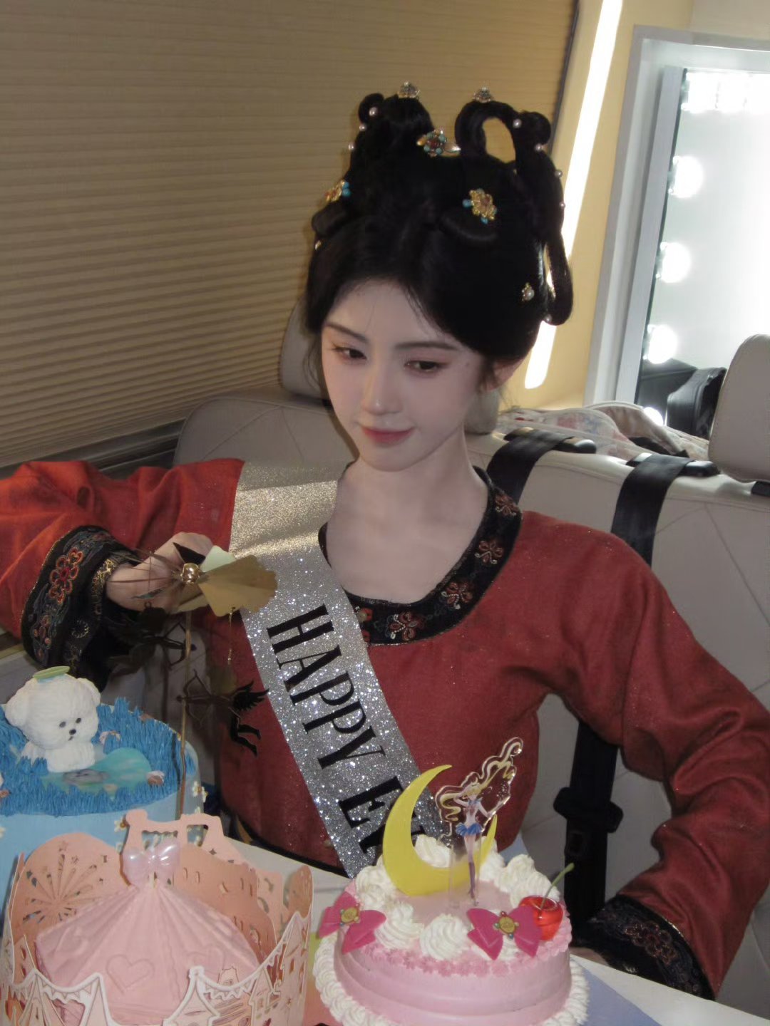 鞠婧祎来战jjy鞠婧祎阿黛你从来不是一个人，你一直都有我们陪着你