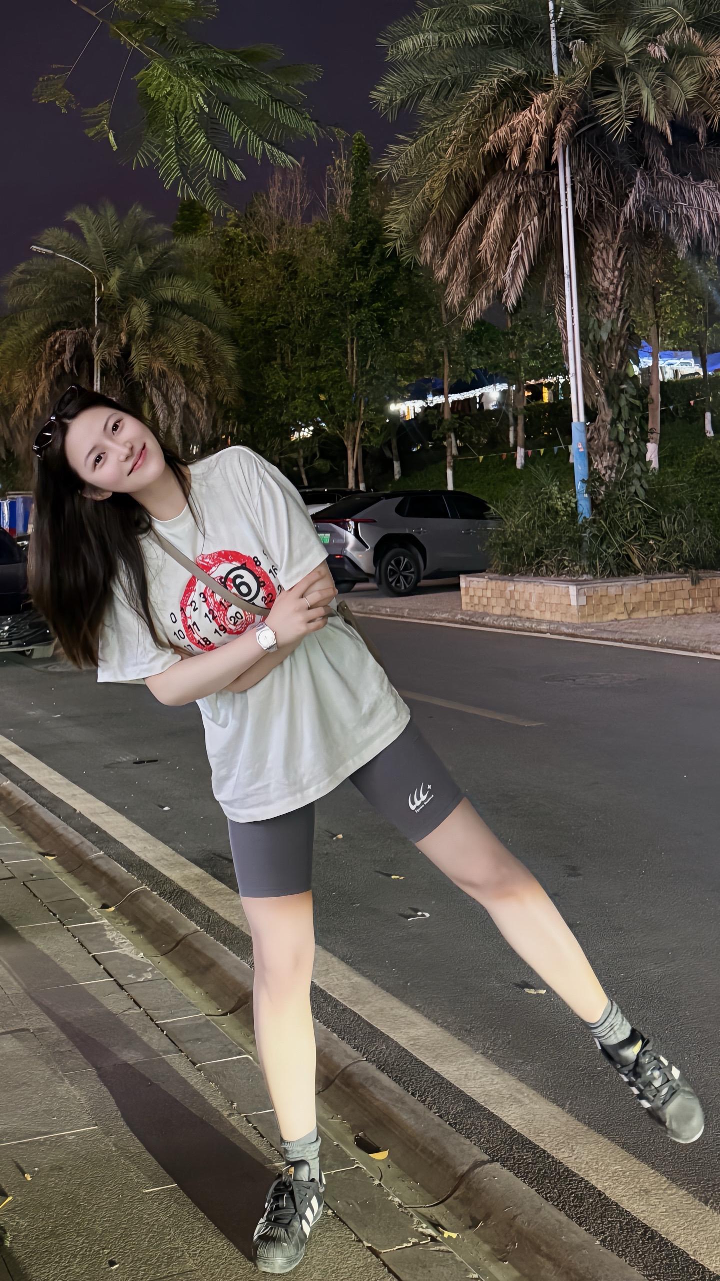 热的不一般。