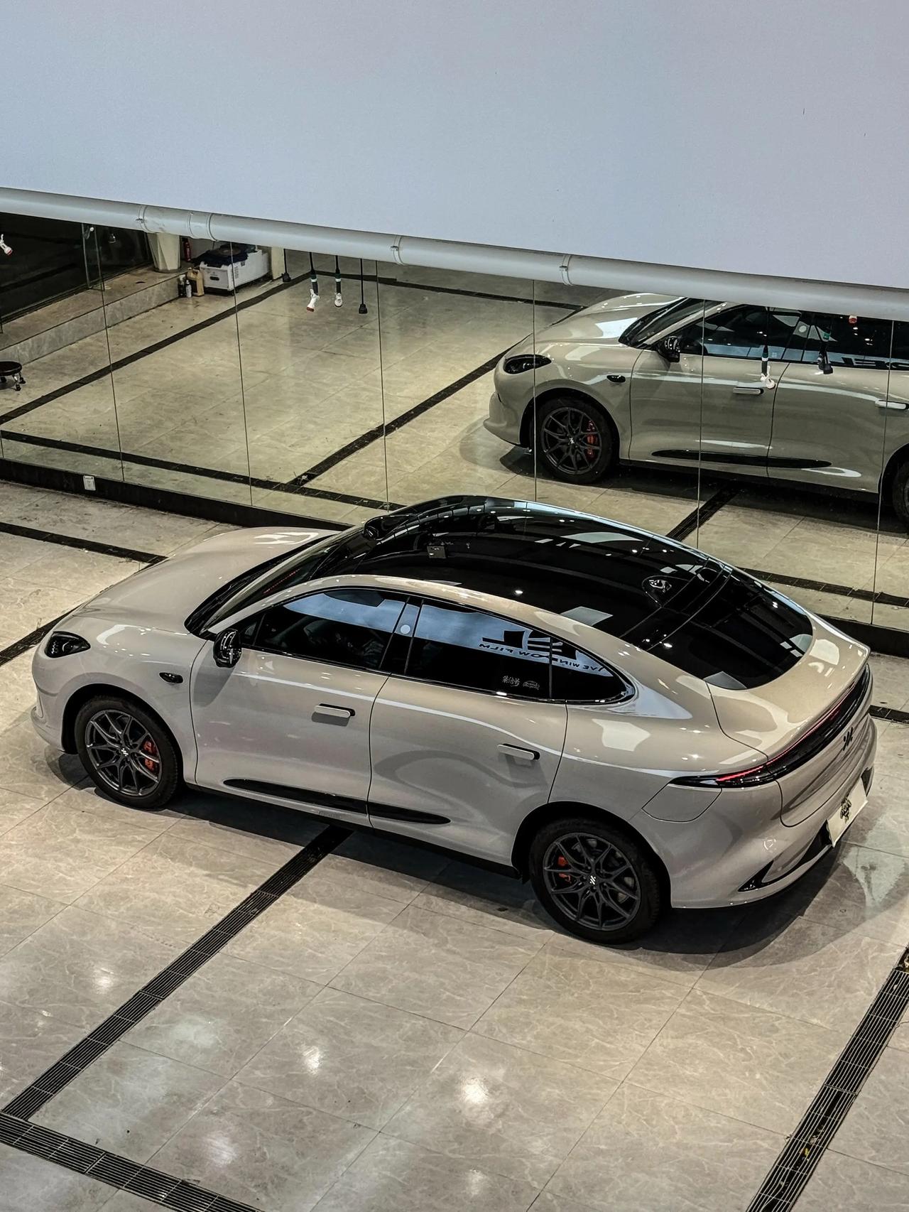 大家好，我是新能源二手车爱好者，最近看了智驾LS6前后对比了三台不同年款的车源，