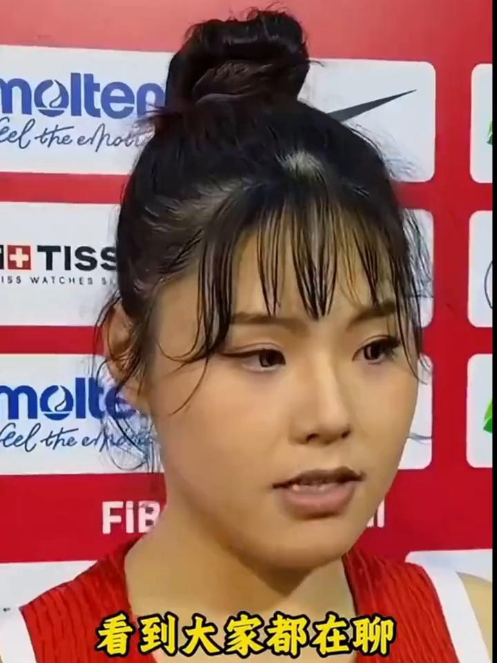 李月汝李梦，中国女篮最好姐妹情。
看到大家都在聊亚洲杯归队的事，我也说说心里话。