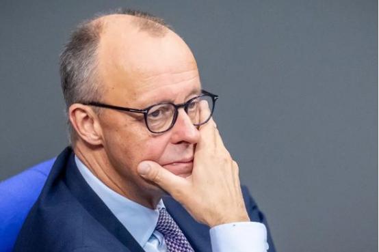 23日，《纽约时报》刊文指出，作为以色列战后长期以来最坚定的盟友之一，德国正悄然