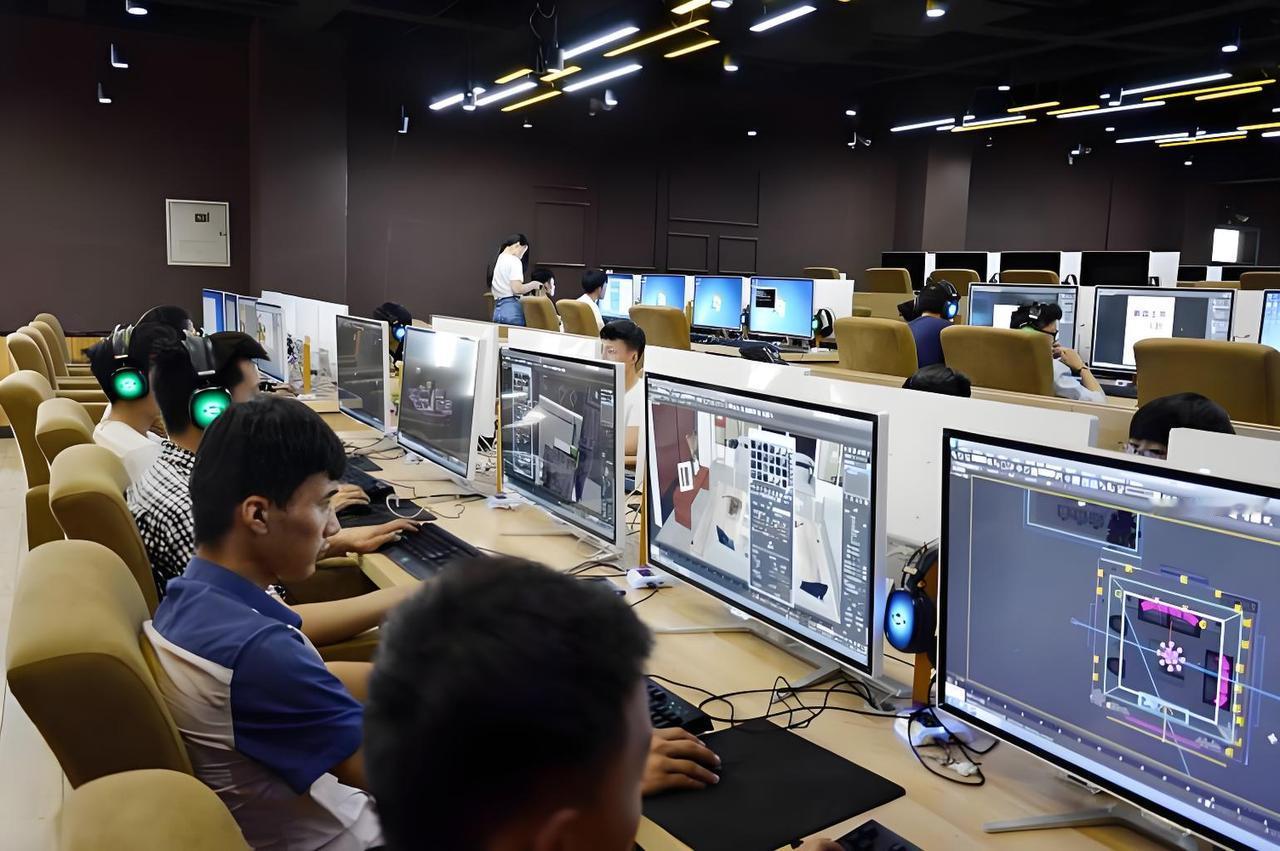 31个本科新专业值得报吗？不吹不黑真实测评✅
2025年教育部新增31个本科专业