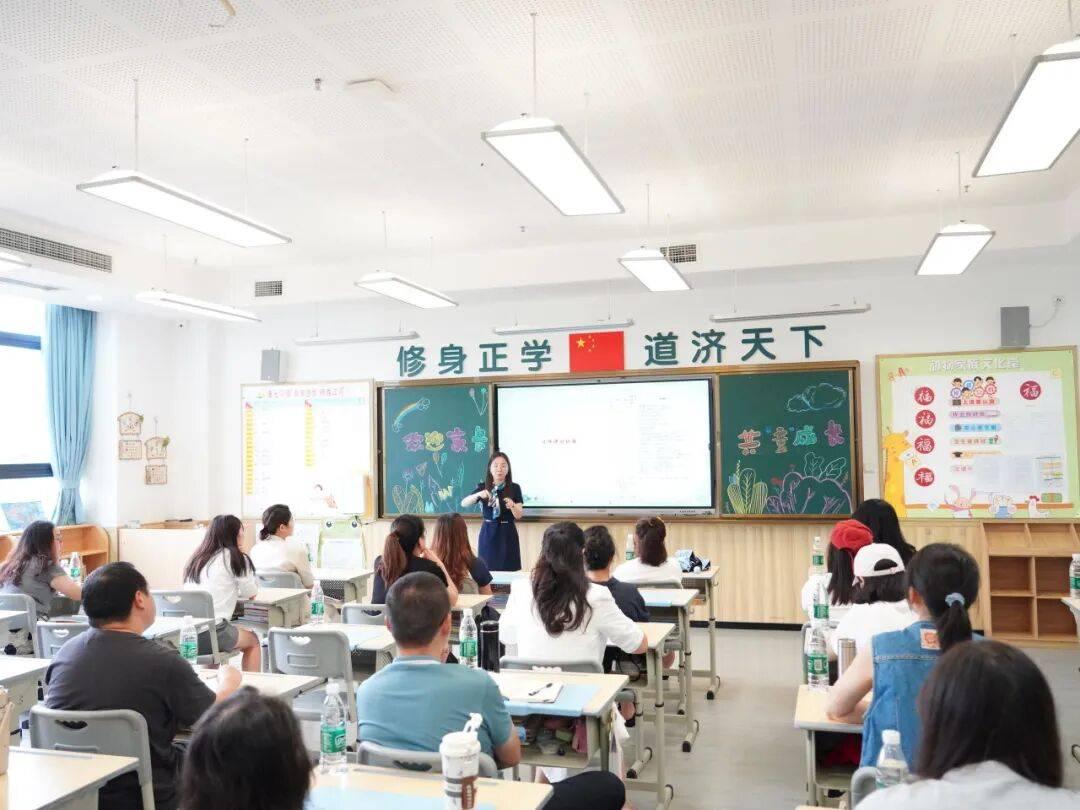 已知开展小初高贯通式培养试点的城市和开展时间：

四川成都：自2025年起，探索