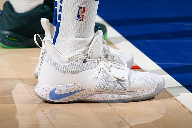 保罗·乔治 · Nike PG 2.5登场40分钟 17投8中 三分球9投5中2