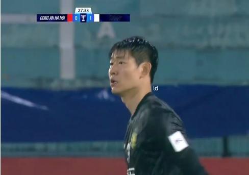 张健智笑了，我却红了眼眶，我懂他这笑里藏了多少劲！
前几场他首发总被球迷念叨，说