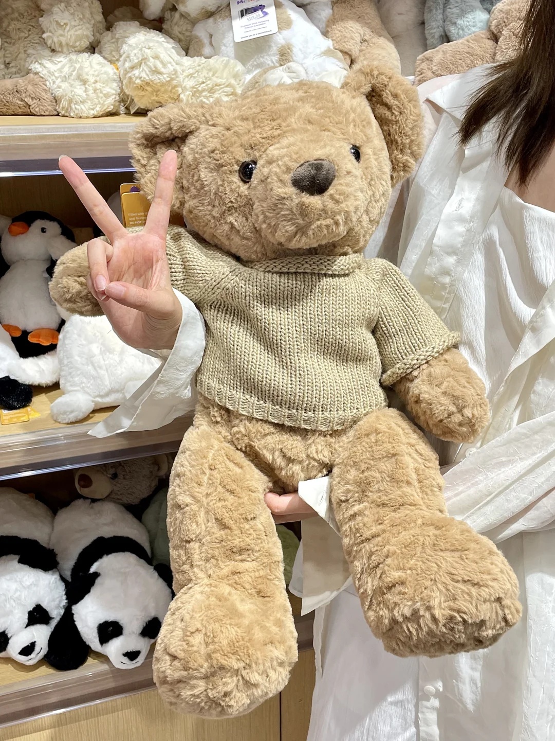 好想做只小熊！！躺在怀里无所事事舒舒服服！！