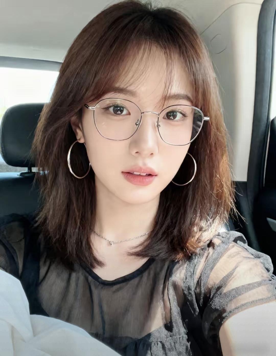 老祖宗传下来的30个生活小技巧：

1. 口臭——两粒丁香含舌下，过会儿说话都是