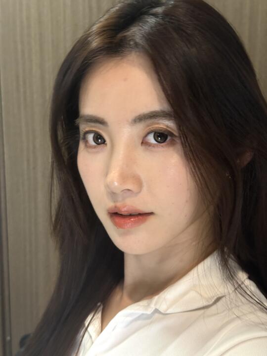 笑与不笑就像两个人