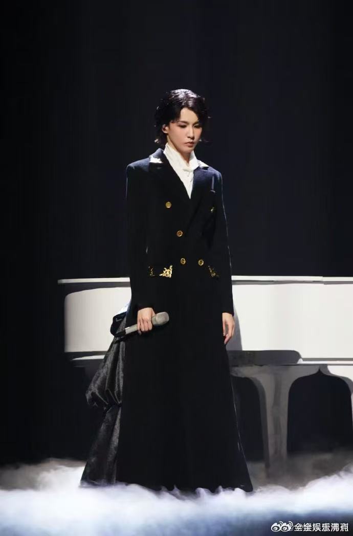 乘风2026微博首播爆告乘风2026498个双榜热搜、366万次讨论，追更热潮持