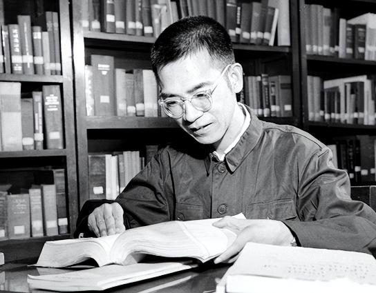 1980年，47岁的陈景润把自己反锁在房间，原定3月举行的婚礼，被他单方面叫停，