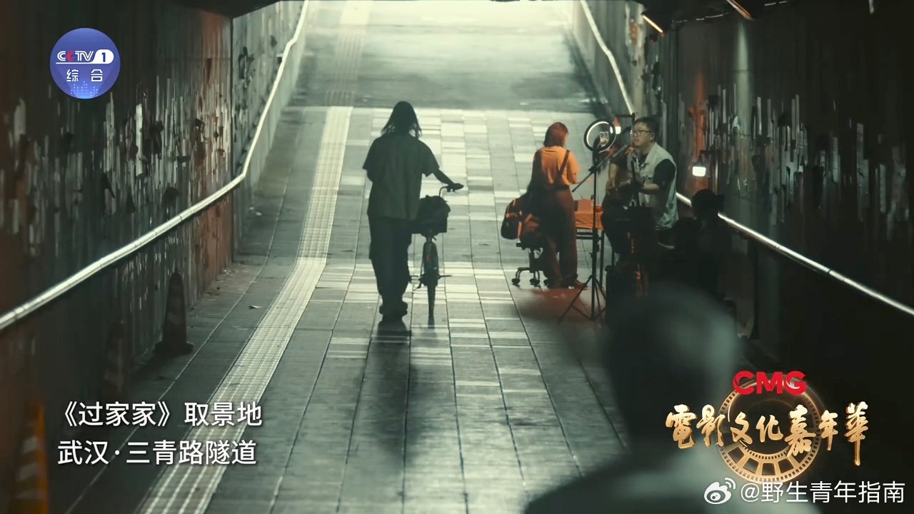 跟着电影游中国从“打卡中国”到“体验中国”，中国入境游现在也是非常火爆了，尤其是