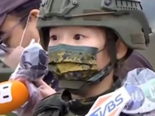 台湾郭正亮提出问题：两岸统一时大陆要在岛上驻军，那么台湾的十七万军人怎么办？这就