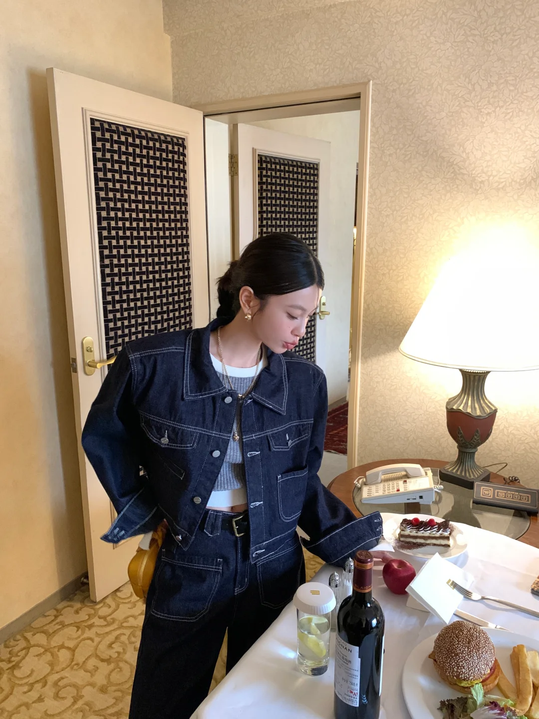 可以穿很久的牛仔look