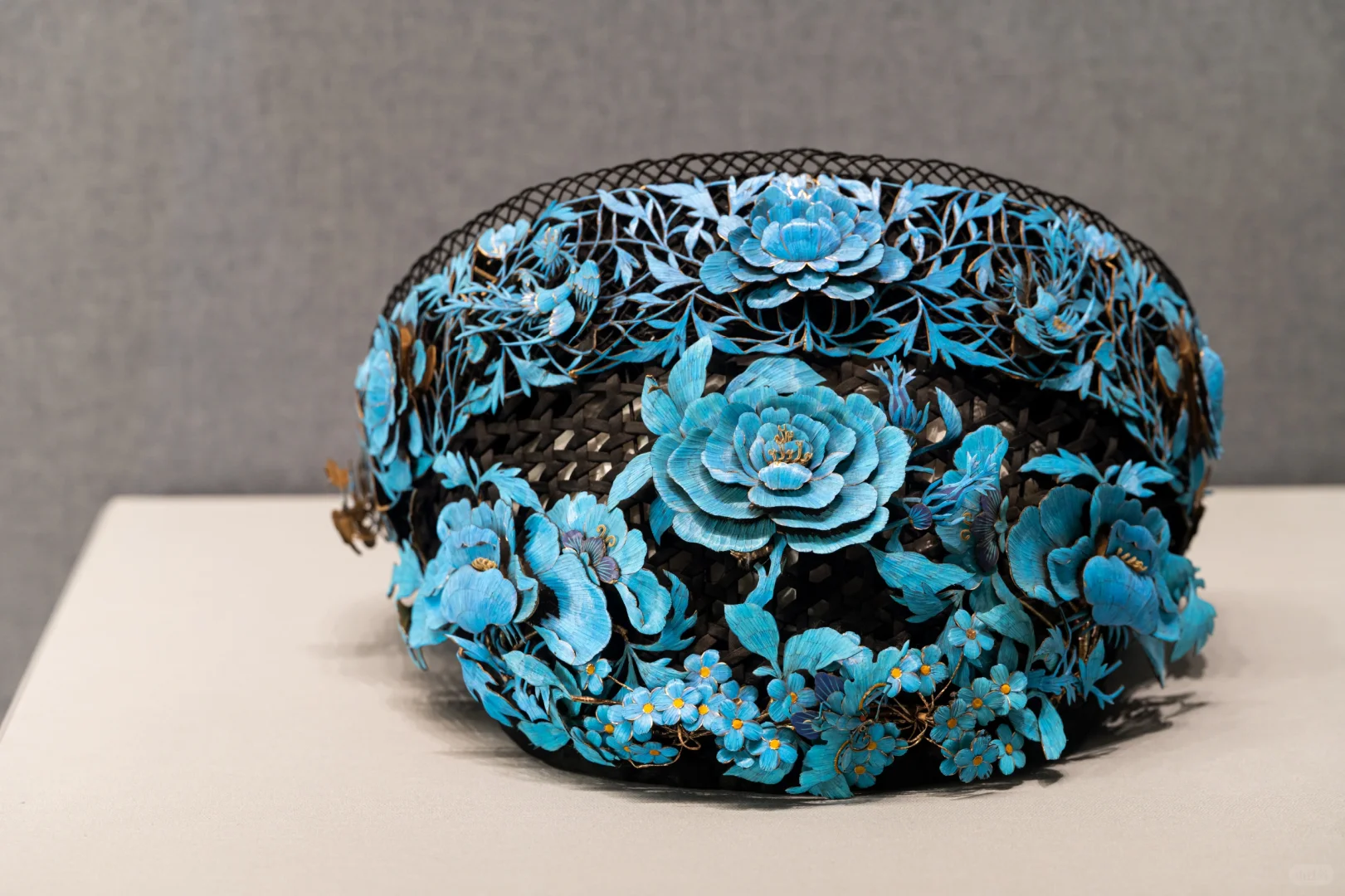 清代妃子的钿子，低调的奢华