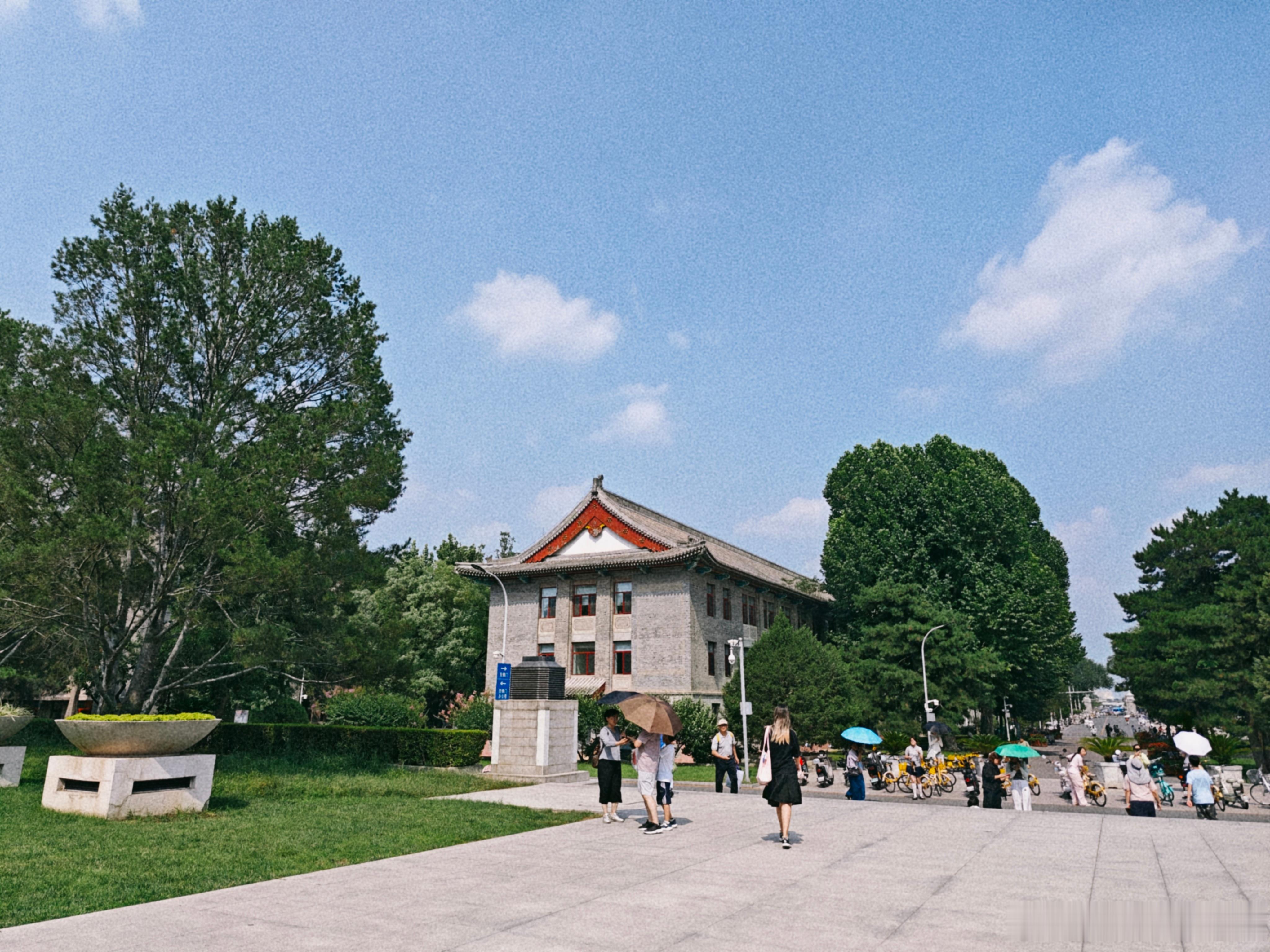 苦命周一 北京·北京大学