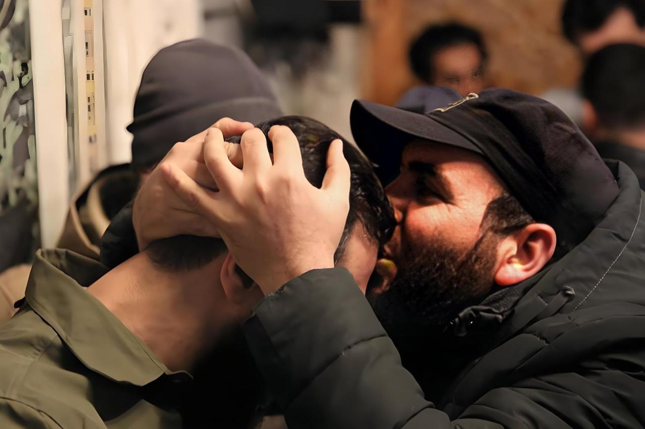 朱拉尼考虑不再起诉巴沙尔。

近日，俄罗斯外长拉夫罗夫在接受土耳其媒体采访时称，