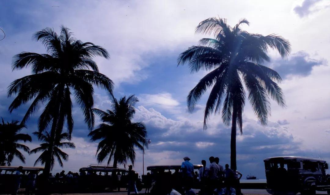 36 年的跨世纪官司，竟然因为“政府太慢”而被直接驳回，这场涉及菲律宾前总统马科