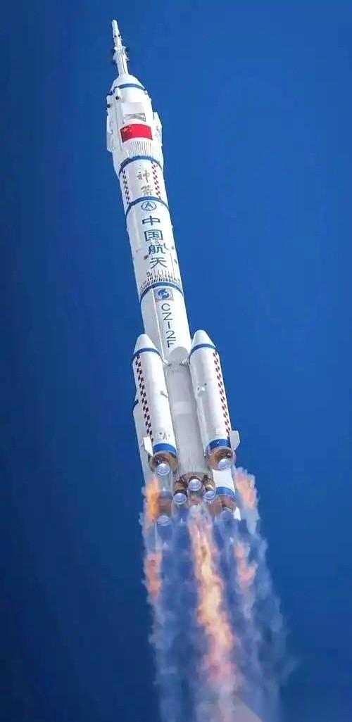 今年，咱们香港、澳门的自己人，就要上咱们自己的空间站了。
就今年。
而且官方把话