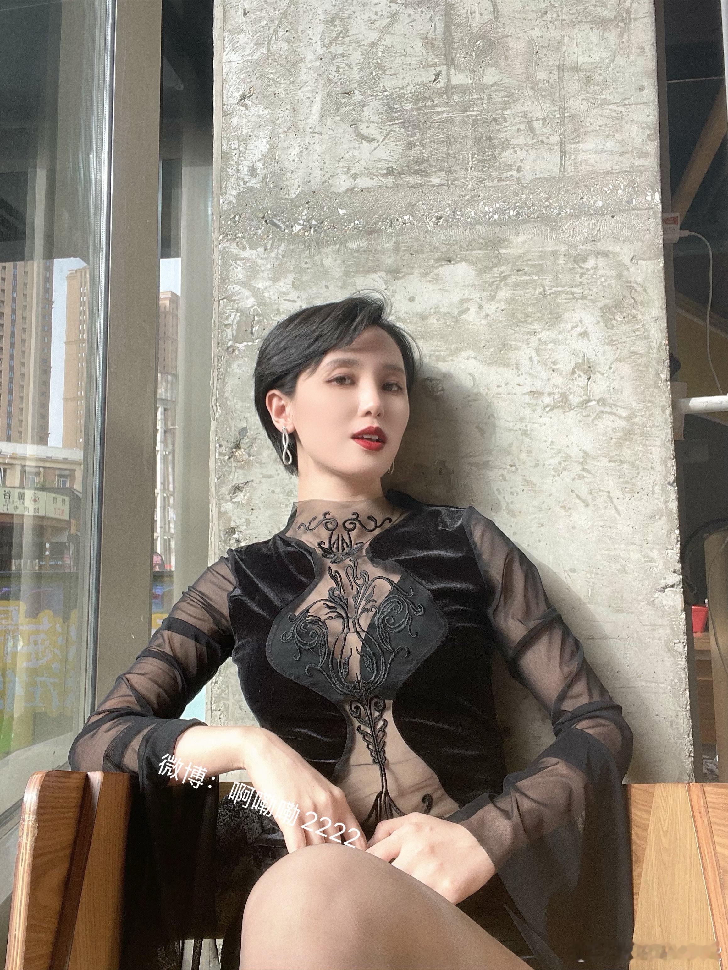 靓仔出街[喵喵] ​​​