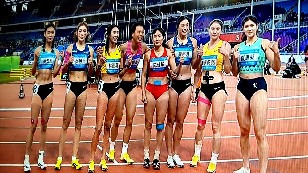 田径运动员夏思凝全运会穿合规跨栏短裤被骂“暴露”。这短裤是减风阻、防摩擦的专业配