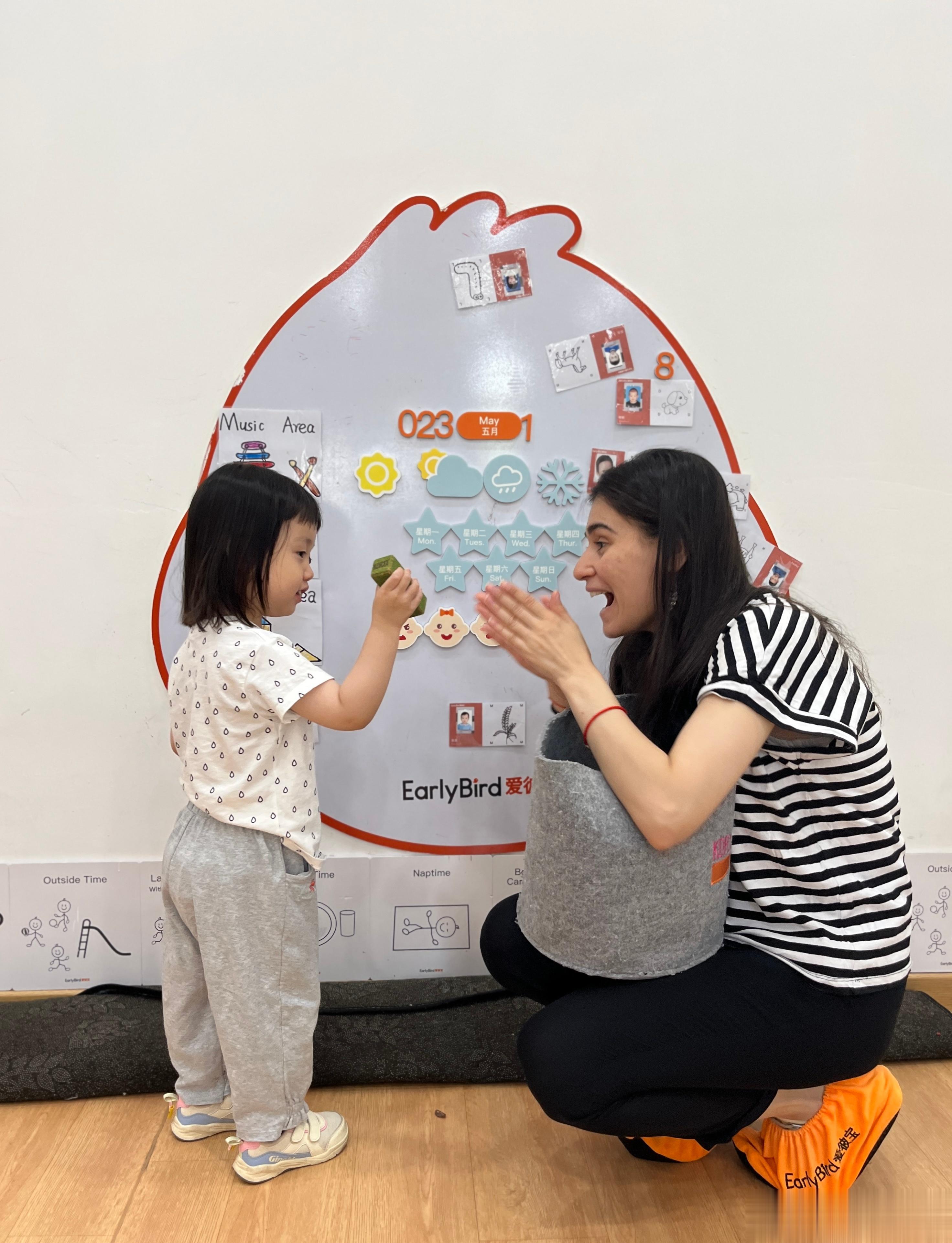 姐妹们乔乔全好了，已经上托班啦，然后……让同班小朋友拿积木打了一下额头[悲伤]，