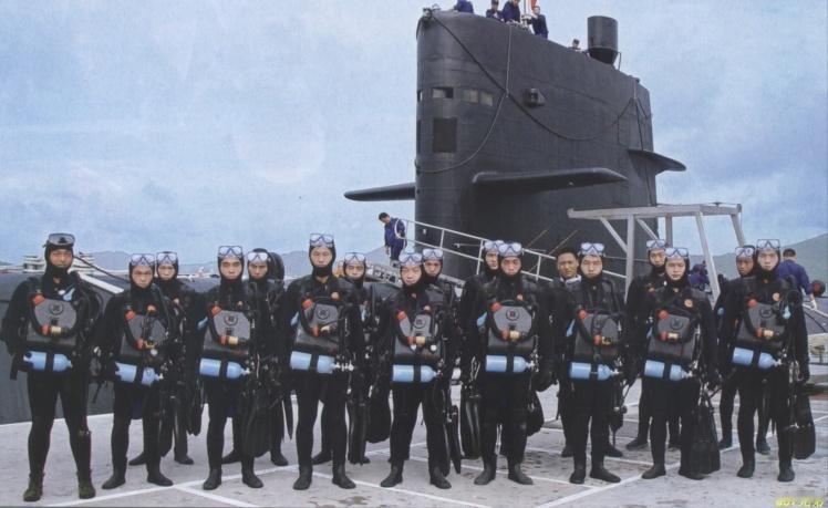 解放军特种兵部署台海一线台海一线特种兵实战演练画面公开，这支尖刀力量肩负着深入敌