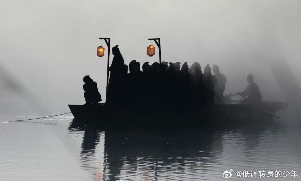 檀健次何不同舟渡空手接刀檀健次《何不同舟渡》dp拍的剧组实景，美成一幅画，用心做