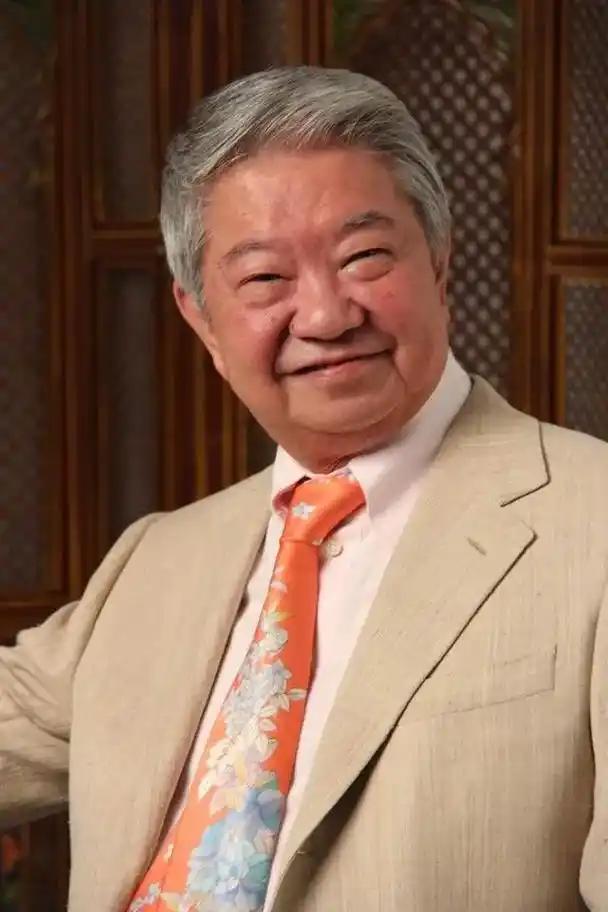 一位性学家说：“女人都喜欢被调戏，胜过一本正经的交谈。其实恰到好处的‘调戏’，才