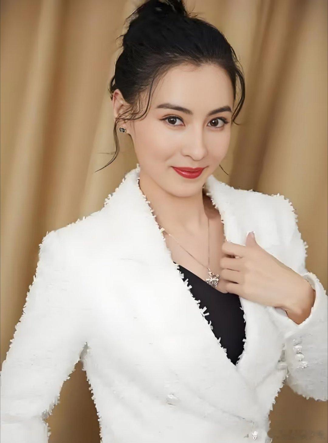 五位影后凑一起拍综艺了人均手握百花金鸡金像金马，随便拎一个都是教科书级演技，这阵