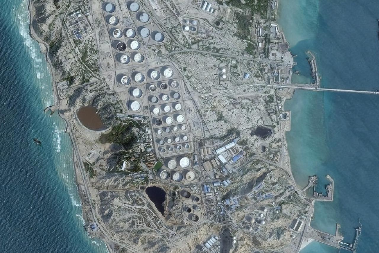 2026.3.27日美国正在准备要对伊朗发动夺岛之战。
   华尔街日报道写道：