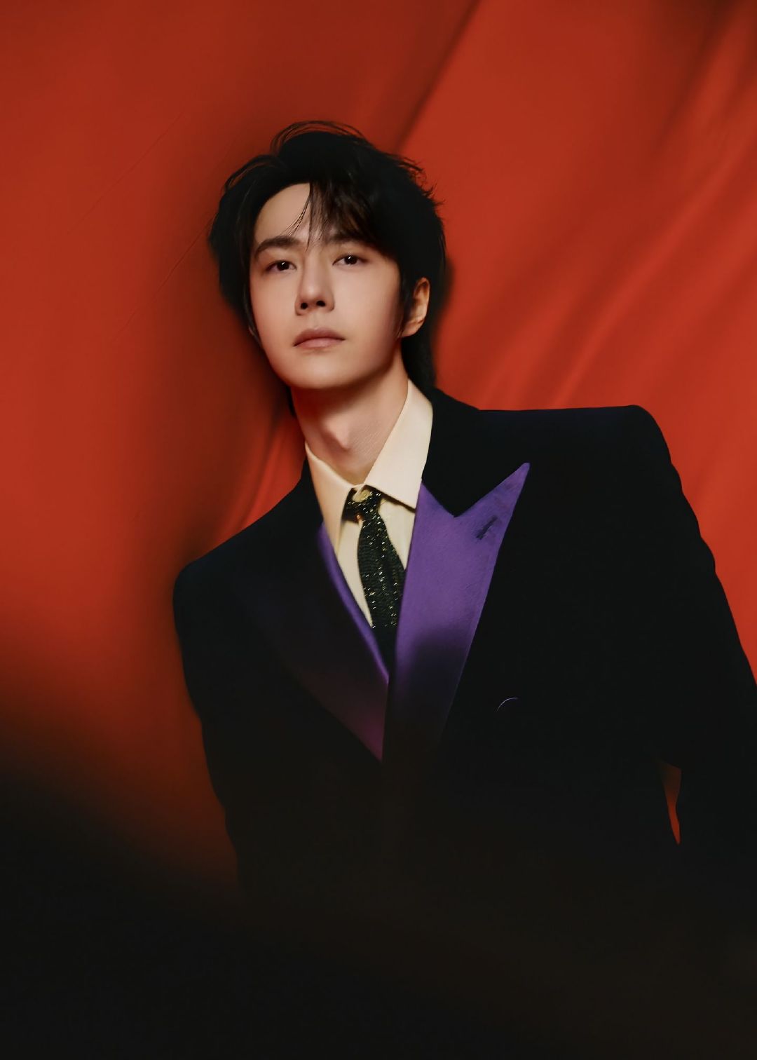 春晚导演都去看王一博了 王一博巨星出现在你旁边 王一博巨星出现在你旁边，春晚导演