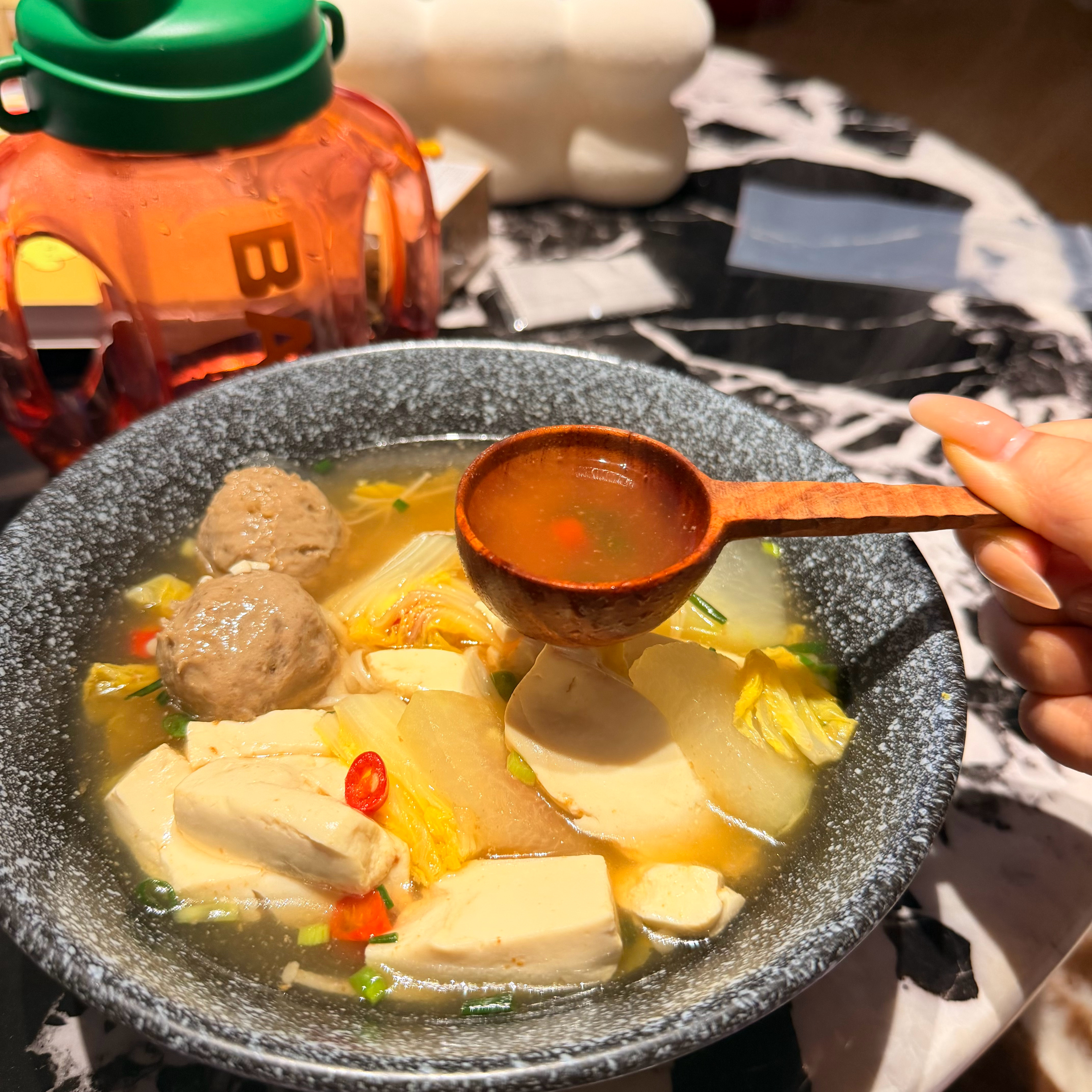 晚饭🥣！很鲜美呦～～～剧荒啦 你们在看什么！