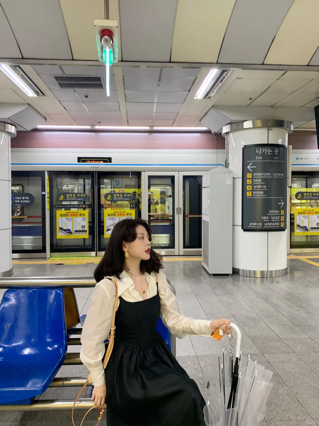 巧了你也穿白色入镜