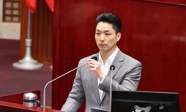 蒋万安是嫡长子不能随便消耗 钟小平建议“选2032、2036”

国民党议员钟小