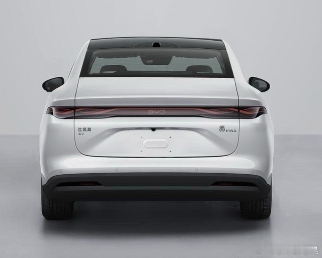 比亚迪秦MAX纯电实车曝光 比亚迪秦系纯电矩阵再补关键一环，秦MAX申报信息落地