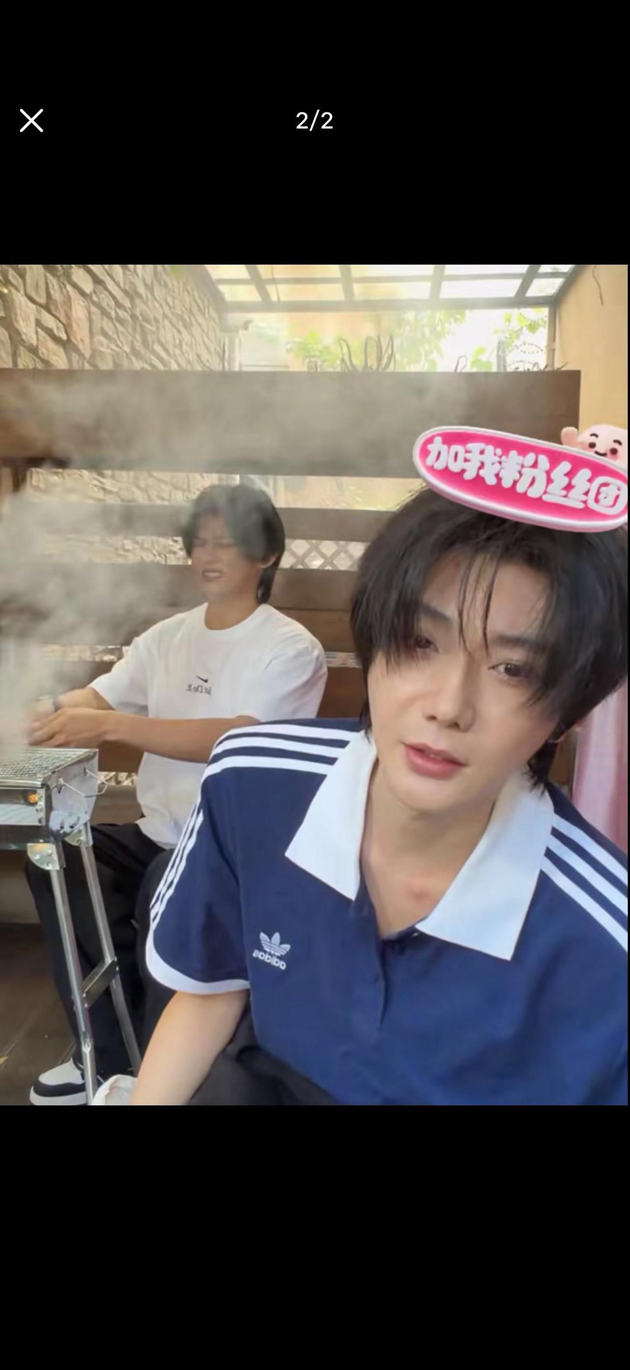 你们每次都问我追的谁 呐 给你们看看 这就是我担喽  哈哈哈。。。