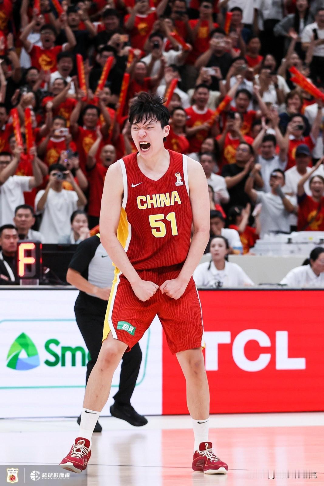杨瀚森已经启程前往美国！世预赛的杨瀚森确实展现了NBA级别的统治力。

杨瀚森结