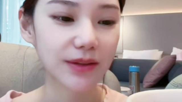#马筱梅回应生孩子是为了抢家产# 马筱梅回应：都觉得我是一个后妈了，你觉得我还能有多大的话语权 ​