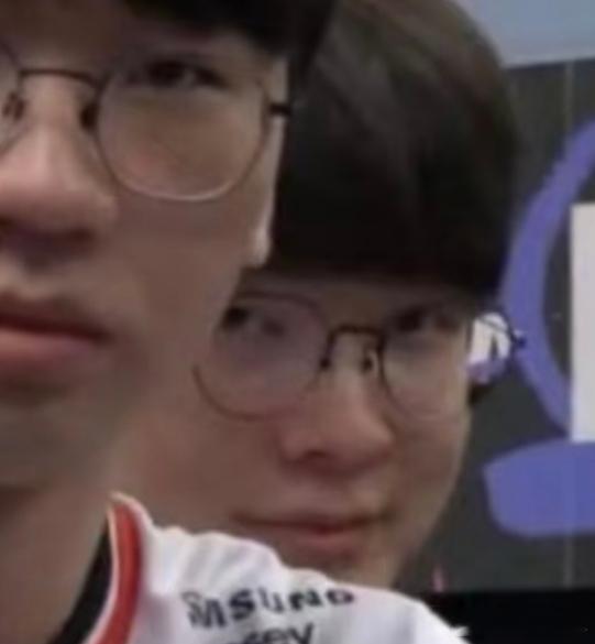 领跑Msi登场榜！拿下那该死的msi吧飞大叔，感觉今年T1必进决赛啊，也就BLG