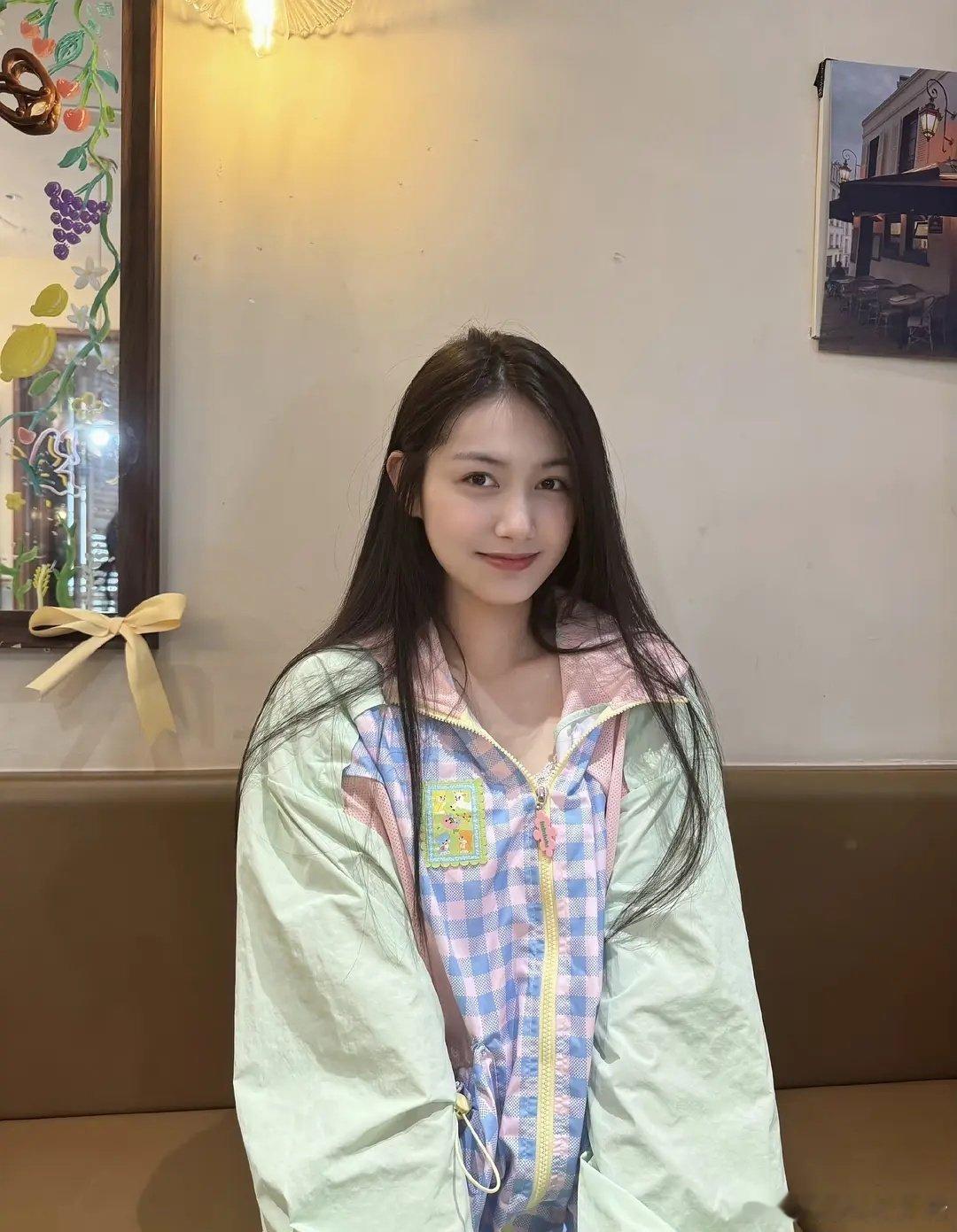 蒋依依代餐已经出现了 ​​​