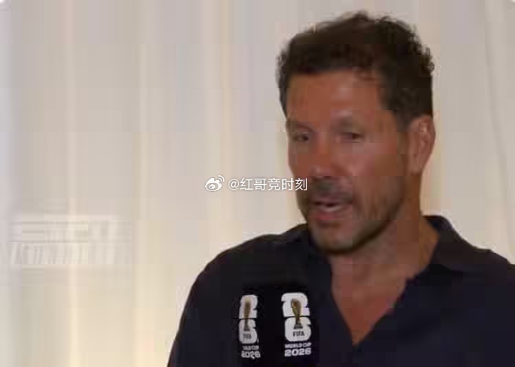 马德里竞技主教练西蒙尼近日接受了ESPN的采访，他首度公开谈到了阿尔瓦雷斯的未来